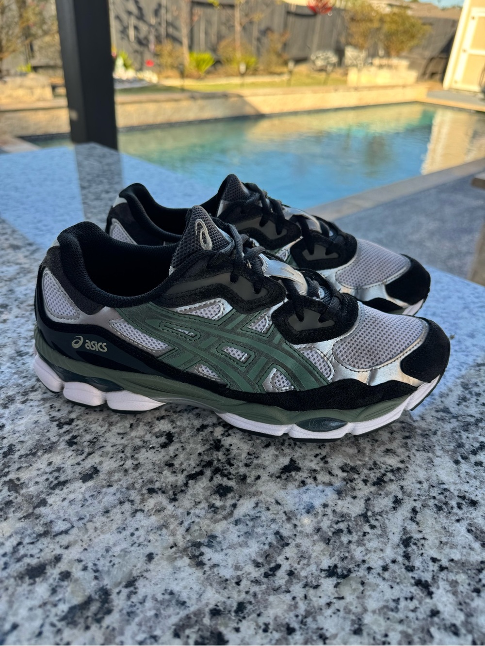 ASICS Gel-NYC in the 'White Black Ivy' colorway (Style Code: 1201A789-101 US 8
